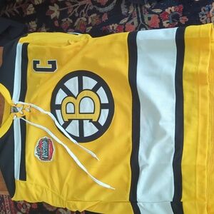 2010 Zdeno Chara Winter Classic Jersey